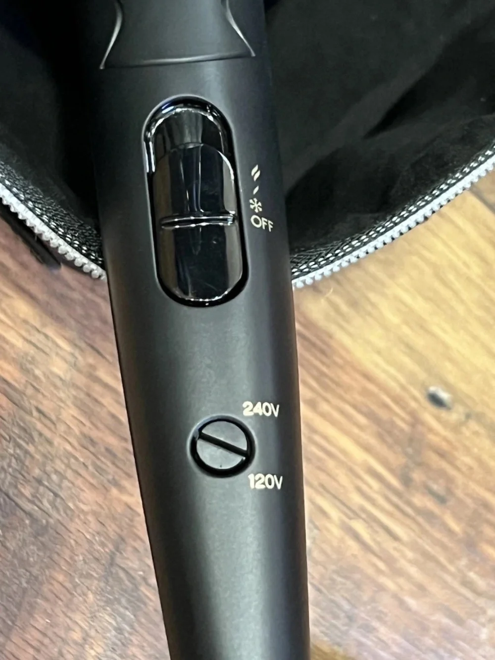 NEW ghd Flight + Travel Hair Dryer - Hairdryer (Black) With Luxury Travel Case